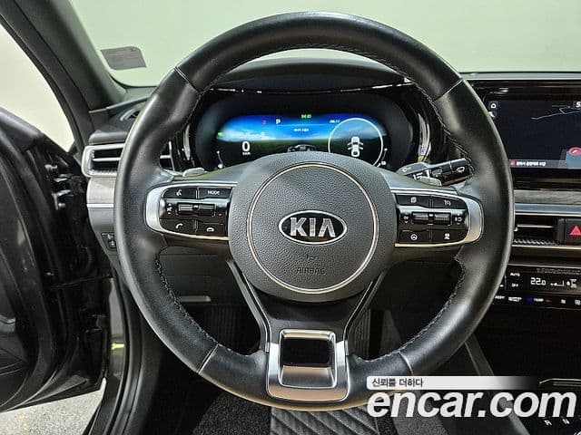 Kia K5 2020 — Şəkil 9/20