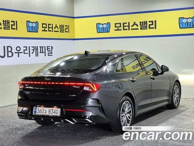 Kia K5 2020 — Şəkil 18/20