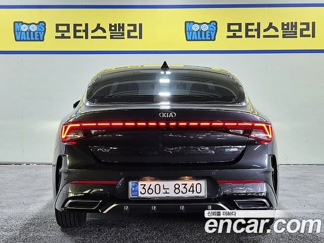 Kia K5 2020 — Şəkil 19/20