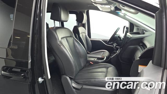 Hyundai Staria 2025 — Фото 12/20