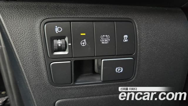 Hyundai Staria 2025 — Фото 15/20