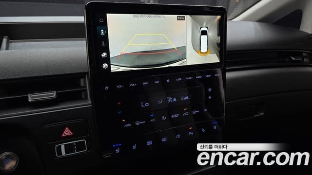 Hyundai Staria 2025 — Фото 17/20