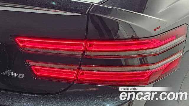 Genesis G80 2022 — Şəkil 33/38