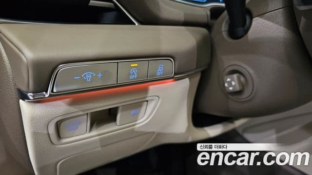 Genesis GV80 2023 — ფოტო 20/35