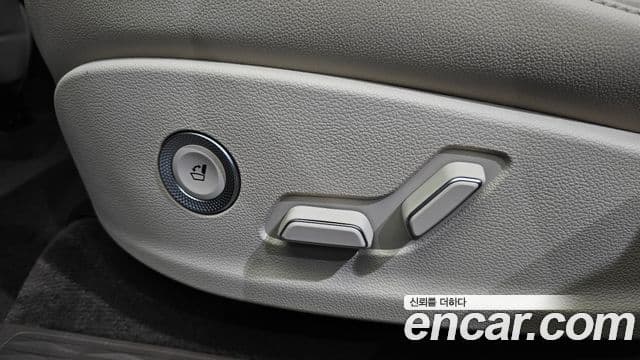 Genesis GV80 2023 — ფოტო 8/35