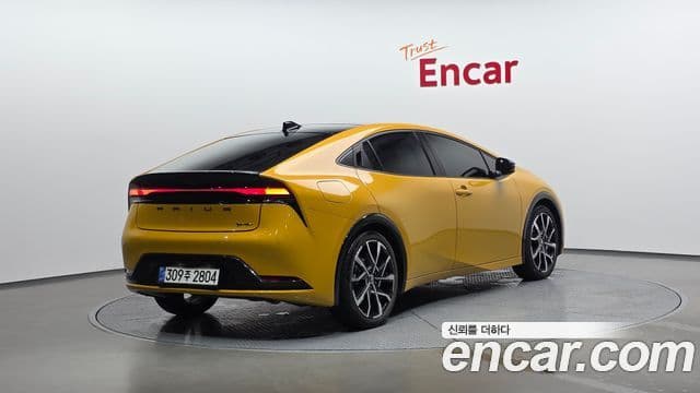 Toyota Prius 2026 — Şəkil 2/20