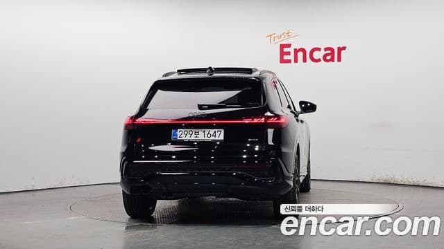 Audi Q5 2025 — ფოტო 4/20