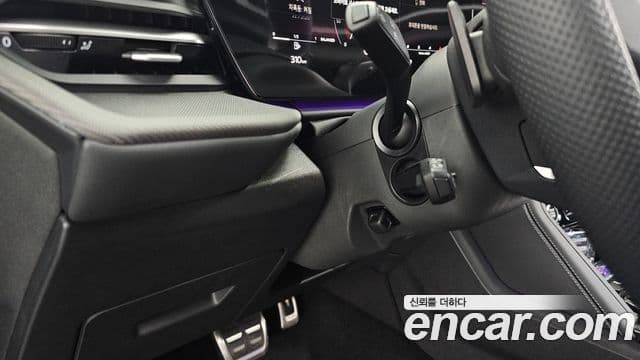 Audi Q5 2025 — Photo 8/36
