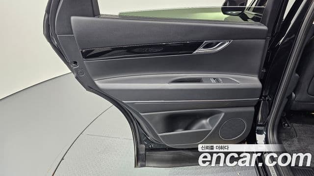 Genesis GV80 2023 — Photo 3/31
