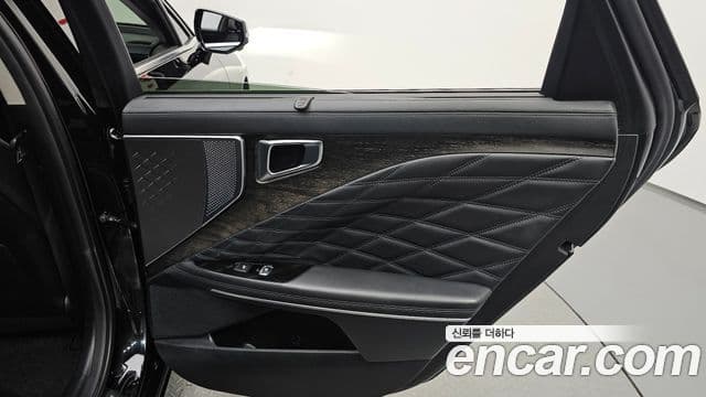 Kia K8 2022 — Photo 11/32