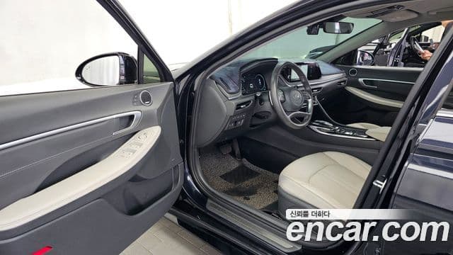 Hyundai Sonata 2021 — ფოტო 10/20