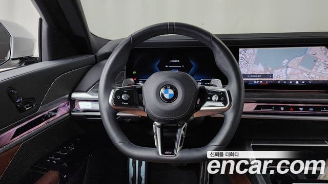 BMW 7 Series 2023 — Şəkil 13/20