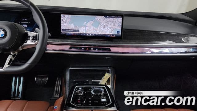 BMW 7 Series 2023 — Şəkil 14/20
