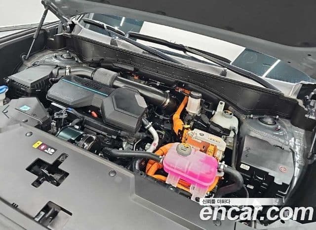 Hyundai Santa Fe 2024 — ფოტო 4/20