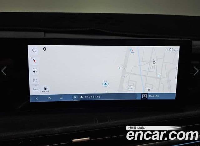 Hyundai Santa Fe 2024 — ფოტო 15/20