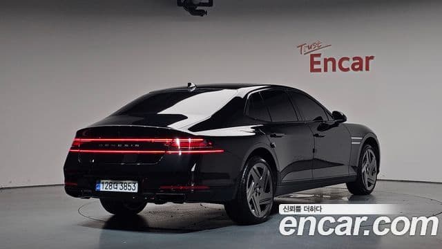 Genesis G90 2024 — ფოტო 2/20