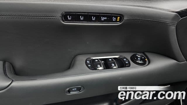 Genesis G90 2024 — ფოტო 18/20