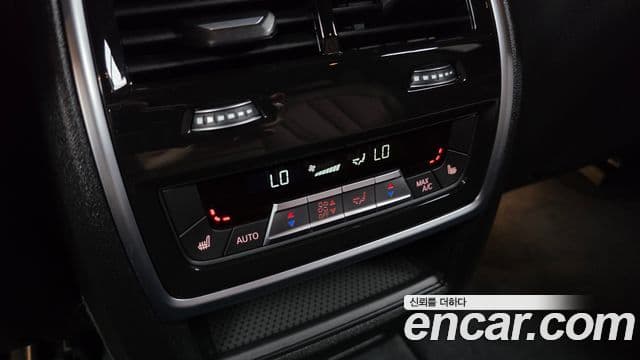BMW X5 2025 — Photo 24/32