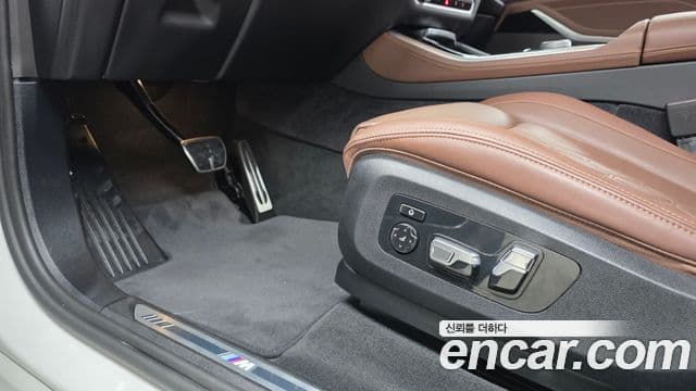 BMW X5 2025 — Photo 27/32