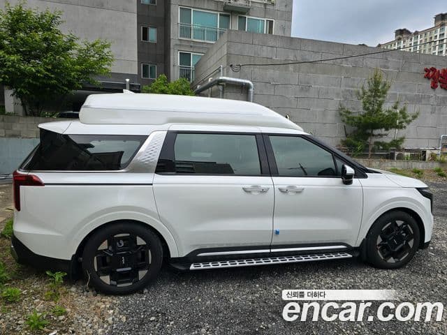 Kia Carnival 2024 — Şəkil 19/20