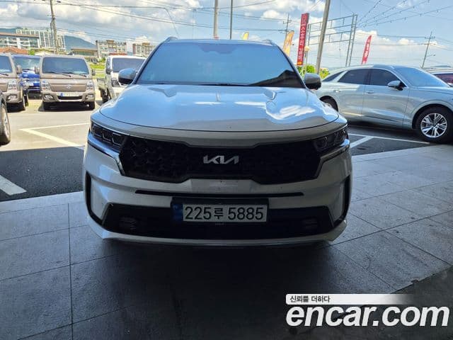 Kia Sorento 2023 — ფოტო 8/9