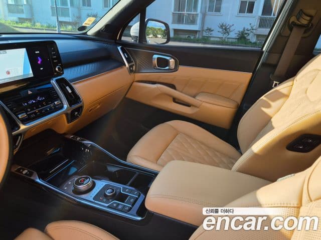 Kia Sorento 2023 — Photo 15/20