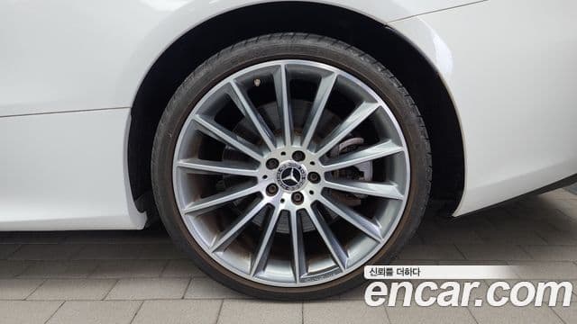 Mercedes-Benz E-Class 2022 — Şəkil 9/30