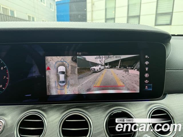 Mercedes-Benz E-Class 2022 — Şəkil 12/19