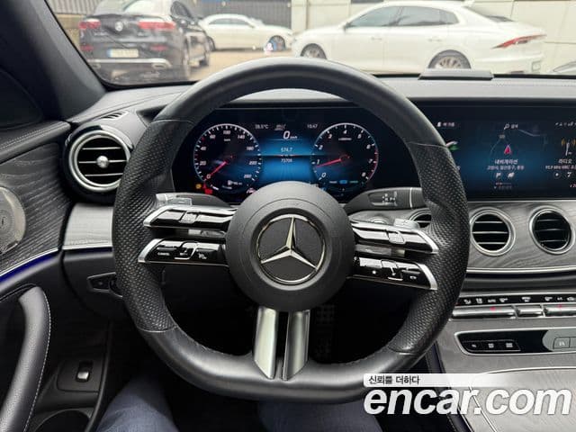Mercedes-Benz E-Class 2022 — Şəkil 16/19