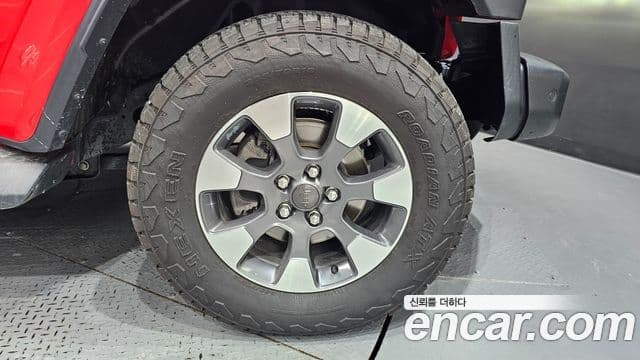 Jeep Wrangler 2021 — Photo 30/30