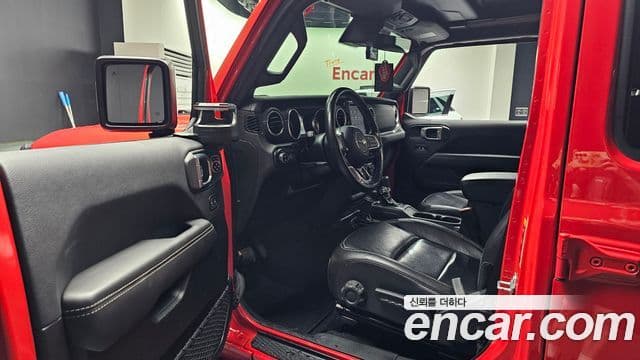 Jeep Wrangler 2021 — Photo 8/30