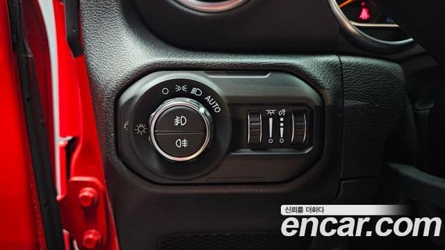 Jeep Wrangler 2021 — Photo 14/30