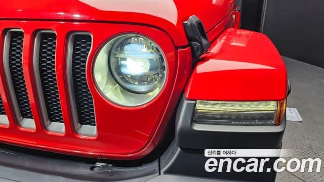 Jeep Wrangler 2021 — Photo 2/30