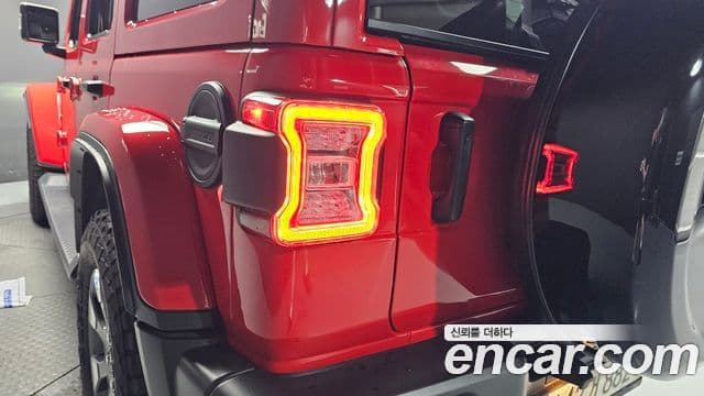 Jeep Wrangler 2021 — Photo 19/30