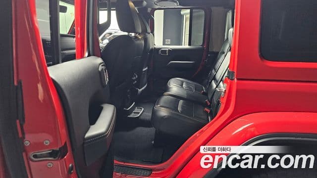 Jeep Wrangler 2021 — Photo 11/30