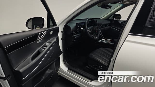 Genesis GV80 2024 — Photo 19/34