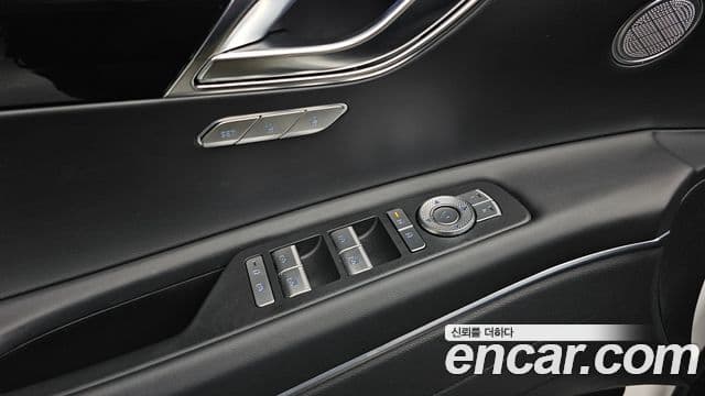 Genesis GV80 2024 — Photo 17/34
