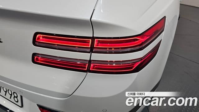 Genesis GV80 2024 — Photo 10/34