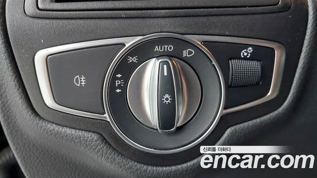 Mercedes-Benz GLC-Class 2022 — Şəkil 19/20