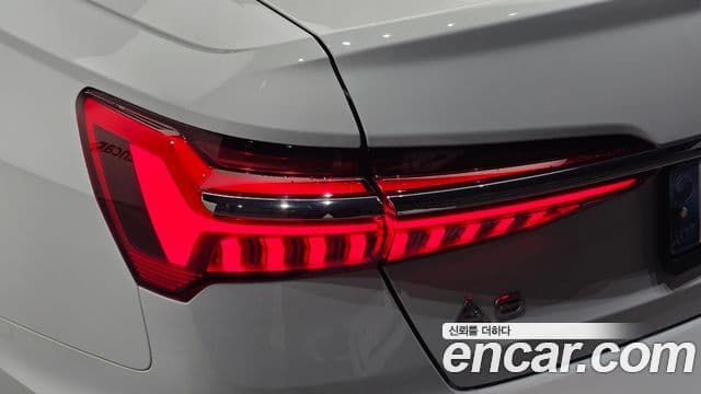 Audi A6 2021 — Photo 33/35