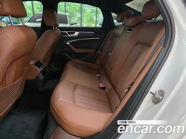 Audi A6 2022 — Şəkil 10/20