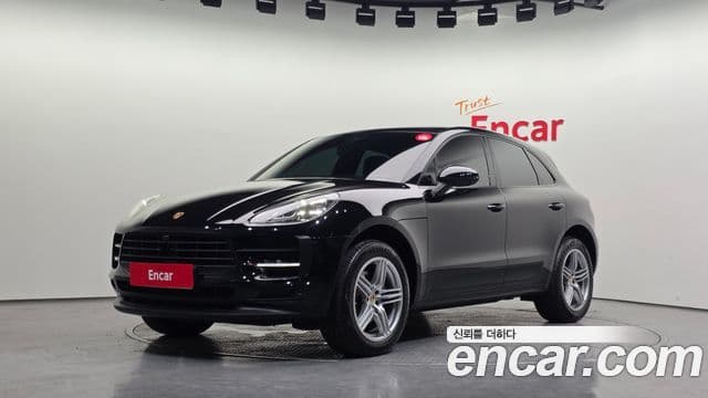 Porsche Macan 2019 — Photo 29/30