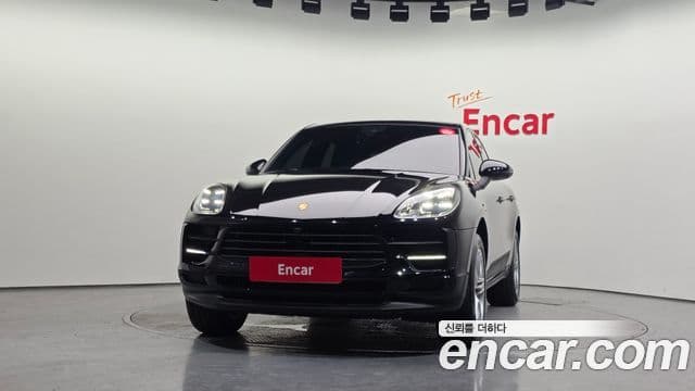 Porsche Macan 2019 — Photo 16/30