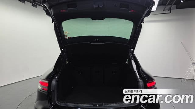Porsche Macan 2019 — Photo 12/30