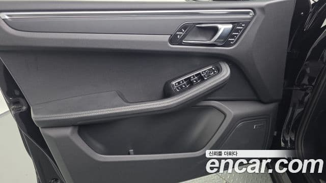 Porsche Macan 2019 — Photo 4/30