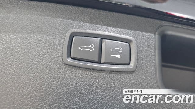 Porsche Macan 2019 — Photo 26/30