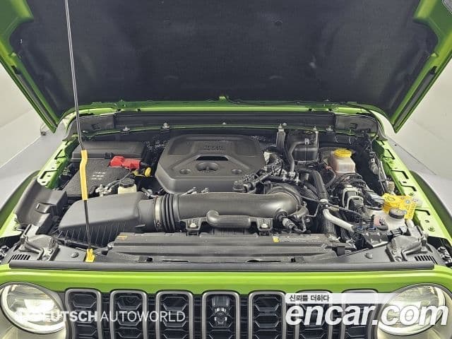 Jeep Wrangler 2025 — Şəkil 2/20