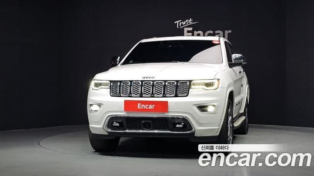 Jeep Grand Cherokee 2019 — Şəkil 10/34