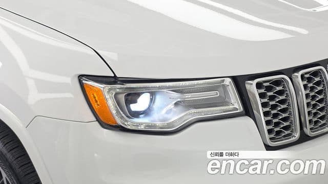 Jeep Grand Cherokee 2019 — Şəkil 2/34