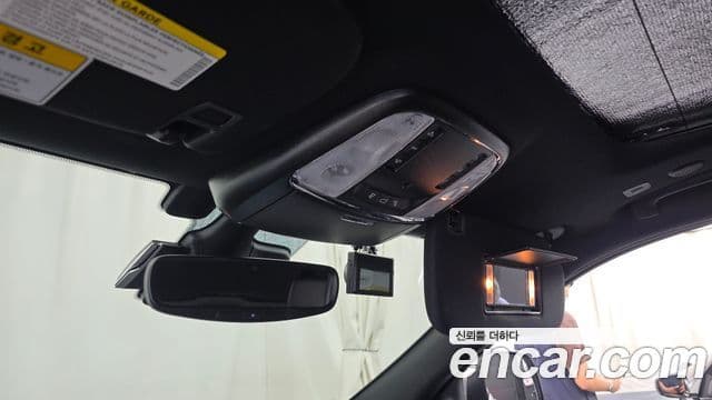 Jeep Grand Cherokee 2019 — Şəkil 12/34